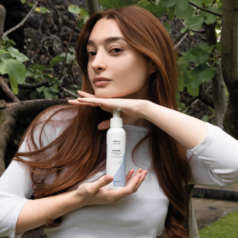 Emunda Cleansing Oil-to-Milk Makeup Remover
