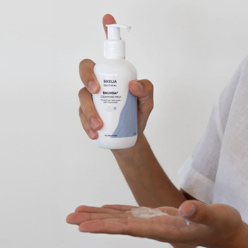 Emunda Cleansing Milk
