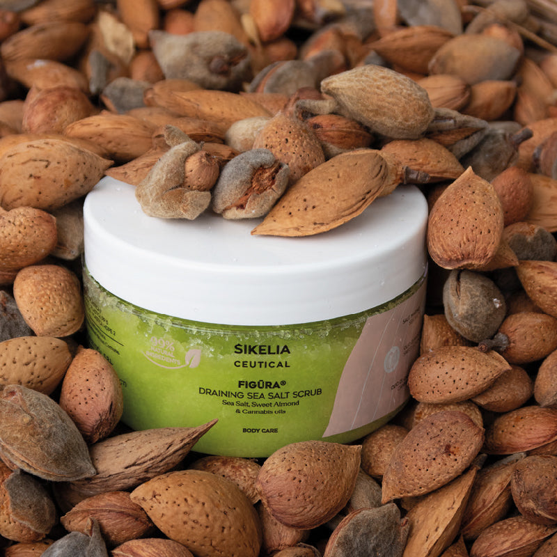 Figura draining sea salt scrub